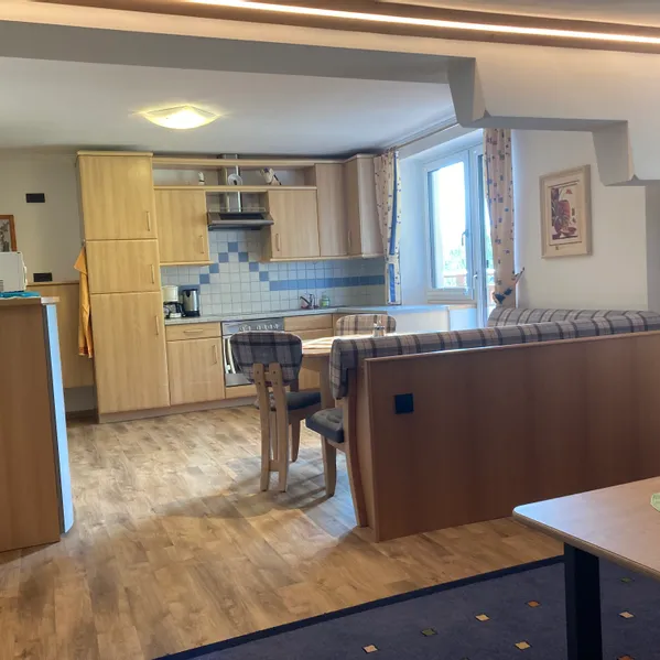 42_zimmer_apartment_kueche.JPG